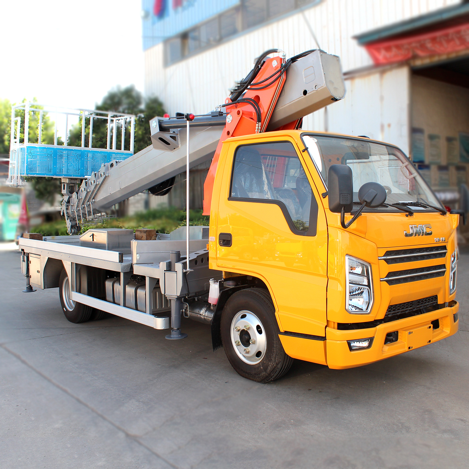 25m Jiangling Shunda / Sinotruk Howo Aerial Work Vehicle - Image 7
