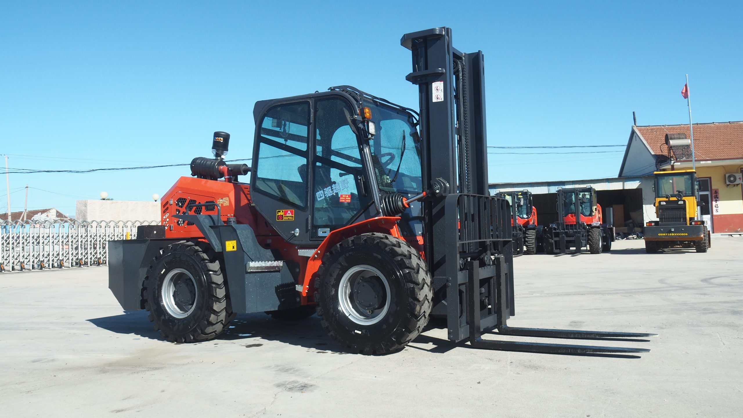 3.5-ton center-hinged off-road forklift(LZLT) - Image 5