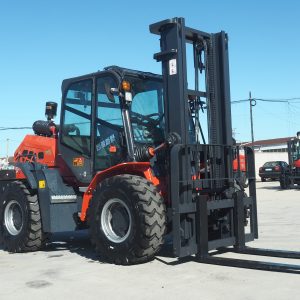 3.5-ton center-hinged off-road forklift(LZLT)