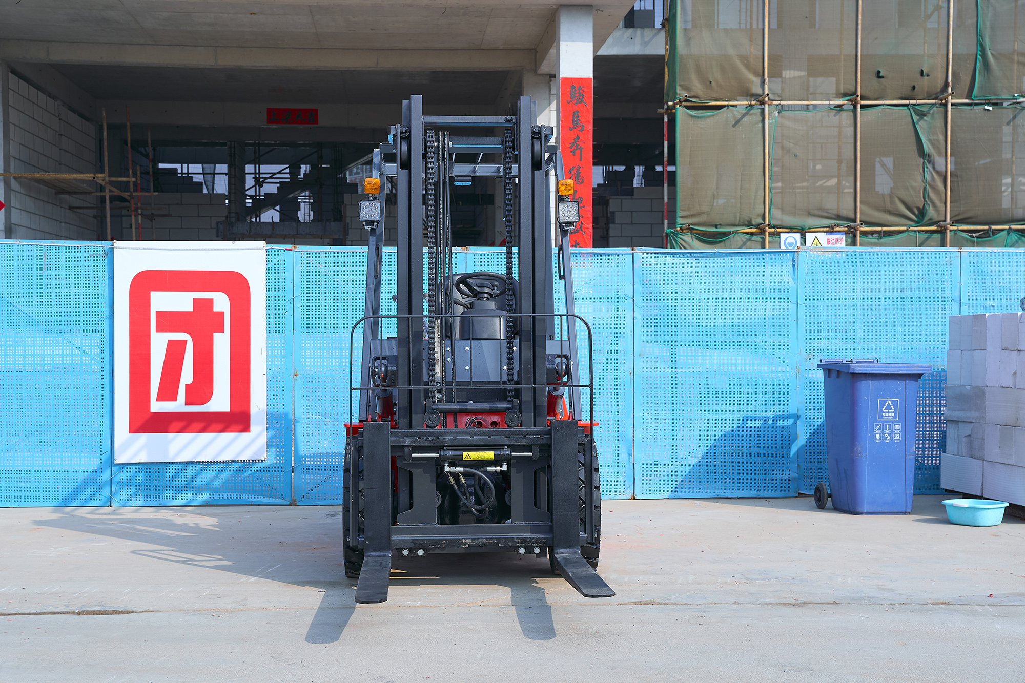 3.5 Ton Internal Combustion Off-Road Forklift(lzlt) - Image 2