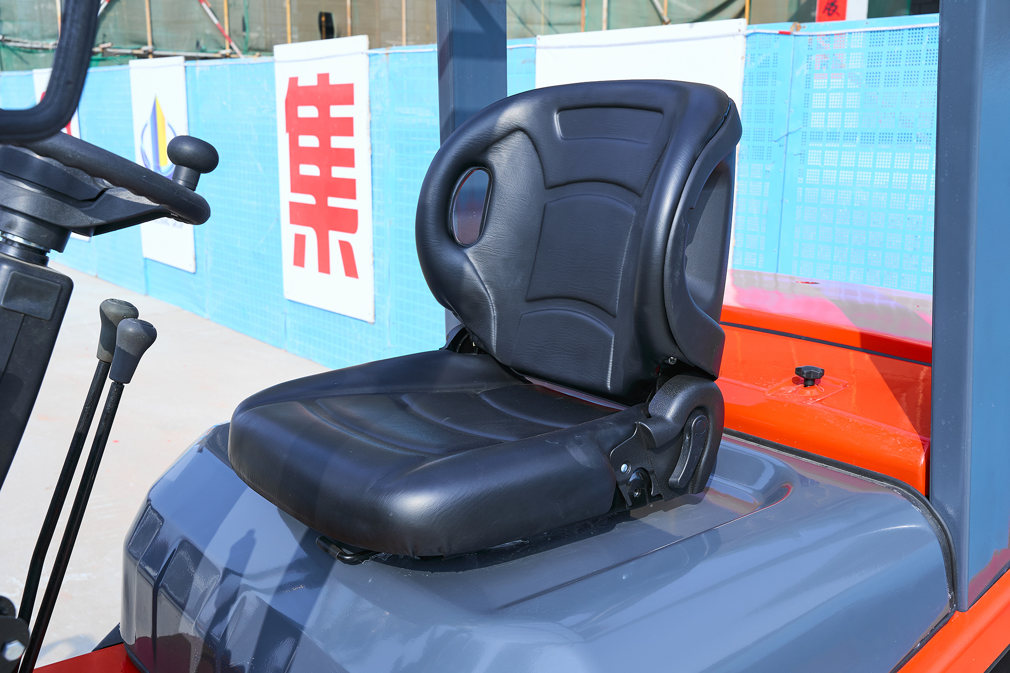 3.5 Ton Internal Combustion Off-Road Forklift(lzlt) - Image 4