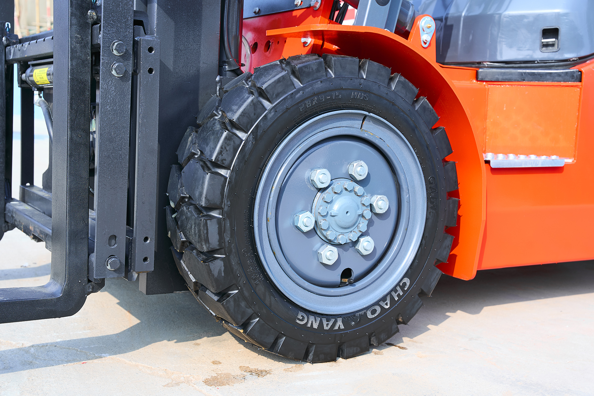 3.5 Ton Internal Combustion Off-Road Forklift(lzlt) - Image 6
