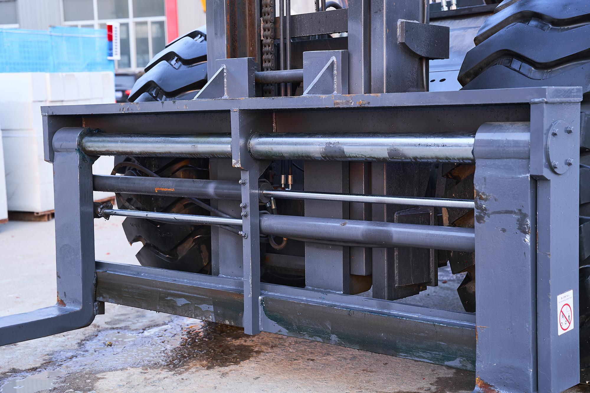 Off-road forklift10 tons(LZLT) - Image 10