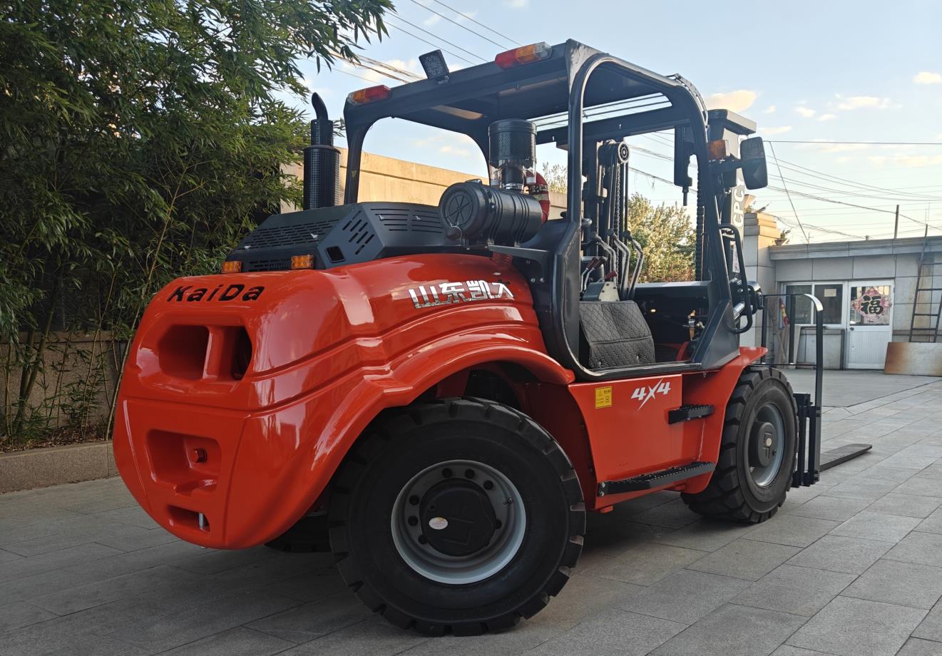 5-ton rear-hinged off-road forklift-3(KD) - Image 3
