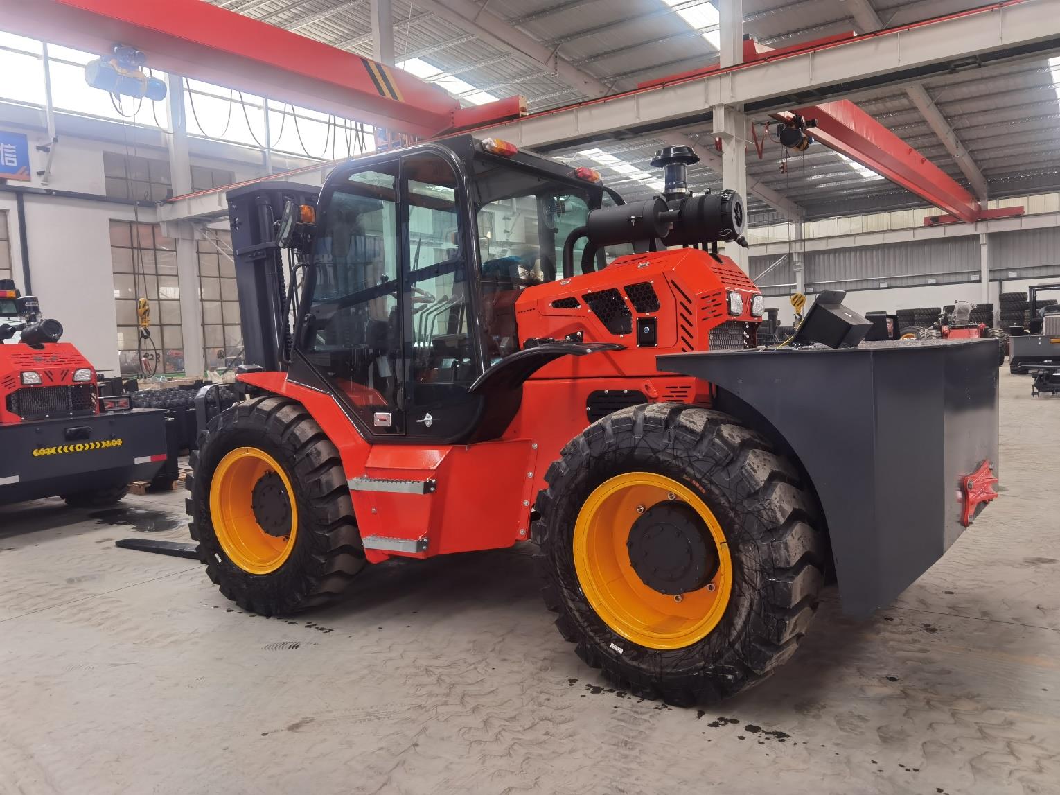 5-ton rear-hinged off-road forklift-1(KD) - Image 3