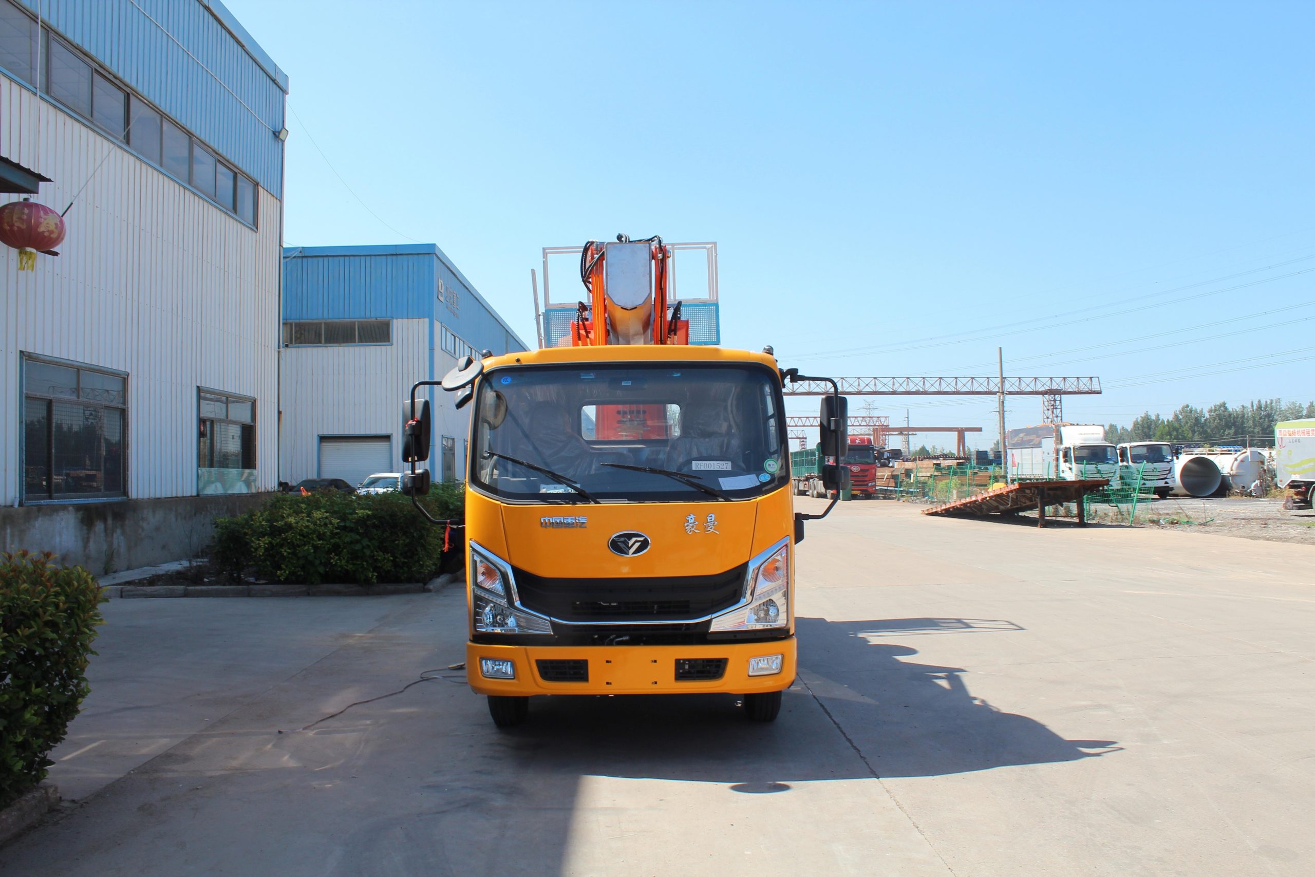 25m Jiangling Shunda / Sinotruk Howo Aerial Work Vehicle - Image 3